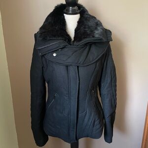 Gracia Black wool Jacket with Fur Collar